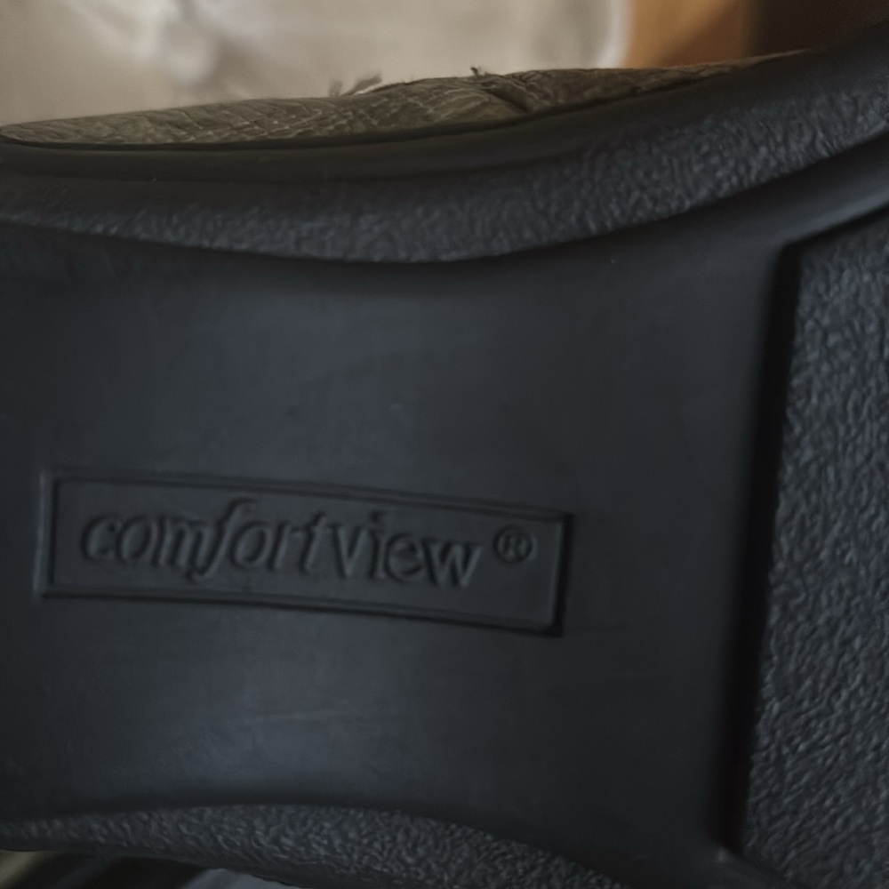 Women’s sz 9 Comfort view Jolene soft sage green booties zip up new - Picture 7 of 8